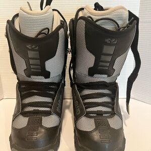 Thirty Two Snowboard Boots Lashed Men's Size 9.5 Black 32 ThirtyTwo